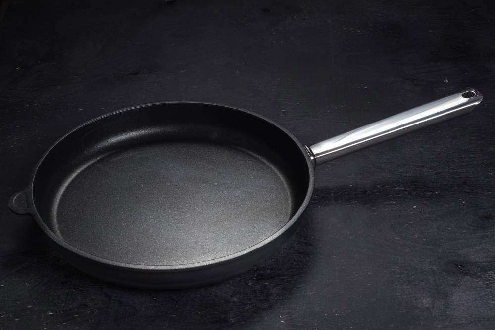 Сковородка (индукция) AMT 28 см h-5 см I-528-E-Z4